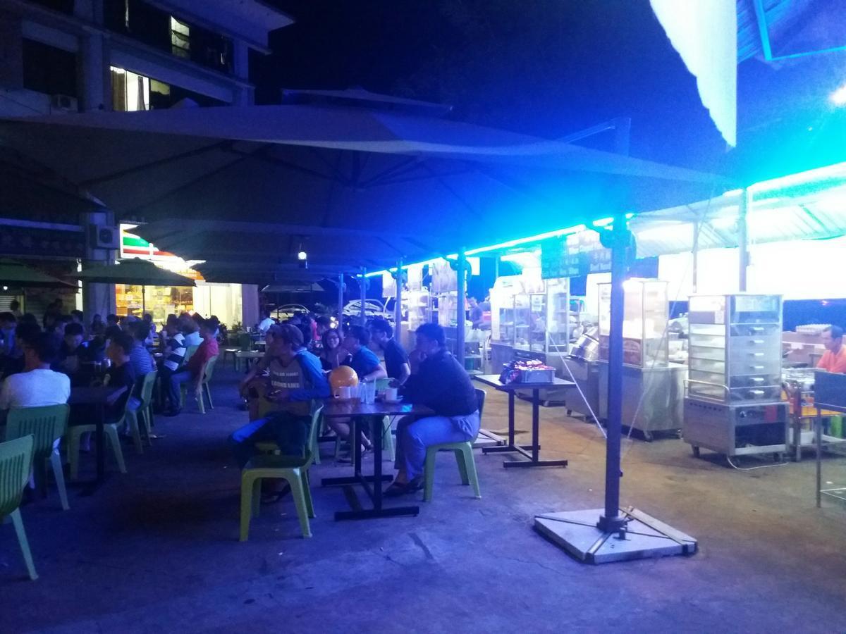 犀鸟回忆酒店 古晋 外观 照片