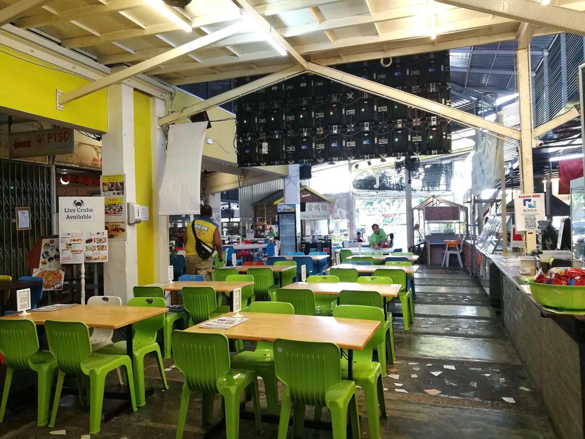 犀鸟回忆酒店 古晋 外观 照片